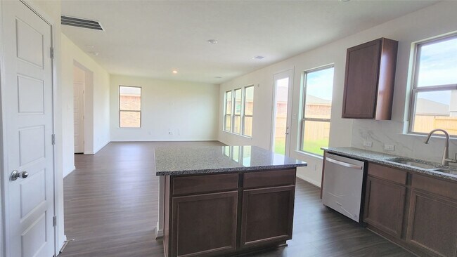 1235 Bryman Dr