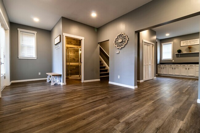 Photo - 1208 10th Ave