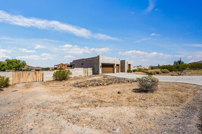 Photo - 3510 W Bohl St