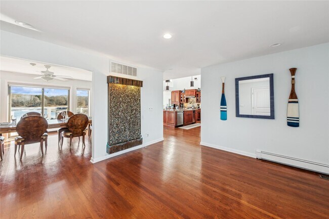 Photo - 1205 Lake Dr