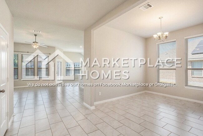 Photo - 1934 Sunspur Rd