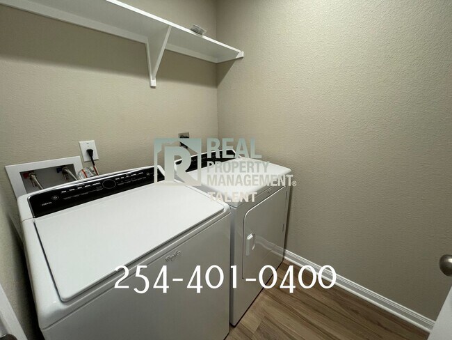 Photo - DEAL ALERT!!! 3 Bedroom, 2 Bathroom Home f...