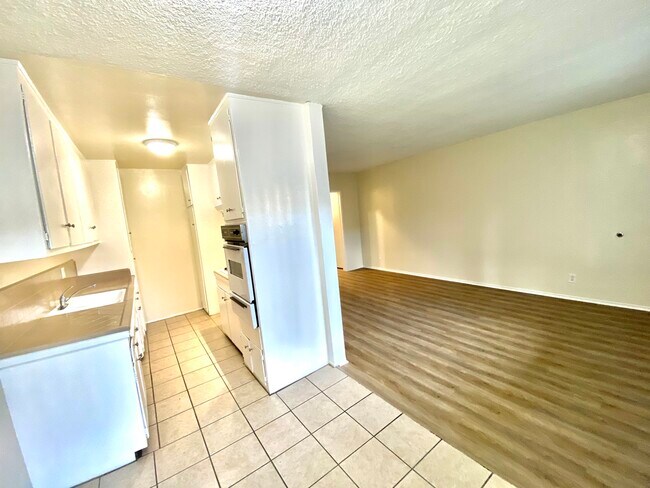 Photo - 1579 Chestnut Ave Unidad 2