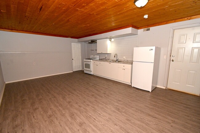 Photo - 1863 Juniper St