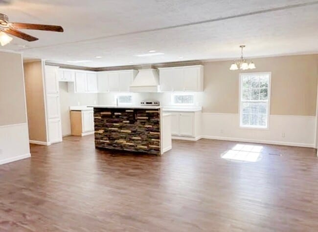 Photo - 1103 Co Rd 25