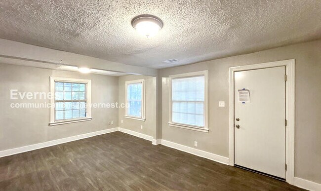 Photo - 761 Whitney Ave