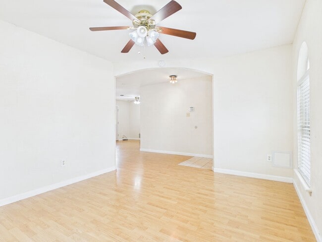 Photo - 4663 SE Brighton Dr