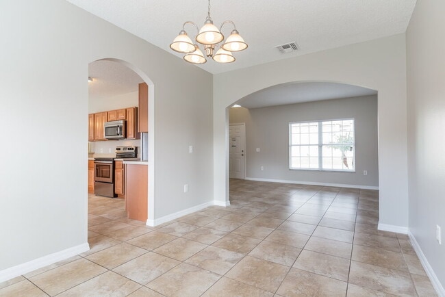 920 Cambridge Ct