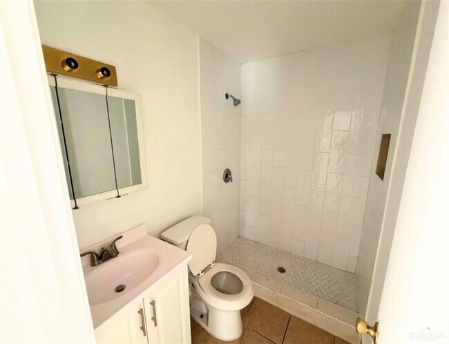 Photo - 7 Francisco Ave Unit C