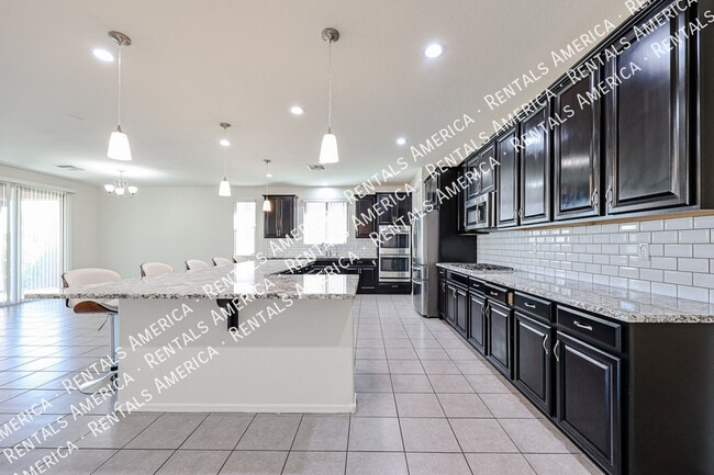 Photo - 15734 W McKinley St