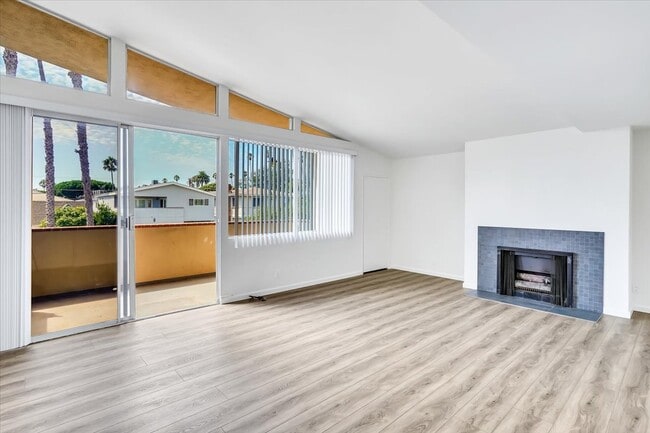 Photo - 1023 21st St Unit 3