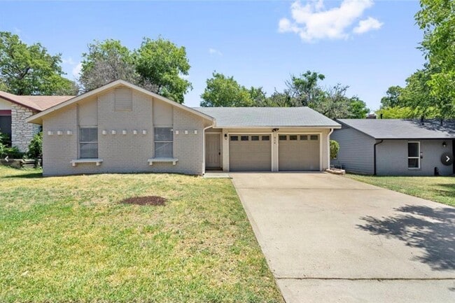 Photo - 914 Hillside Oaks Dr