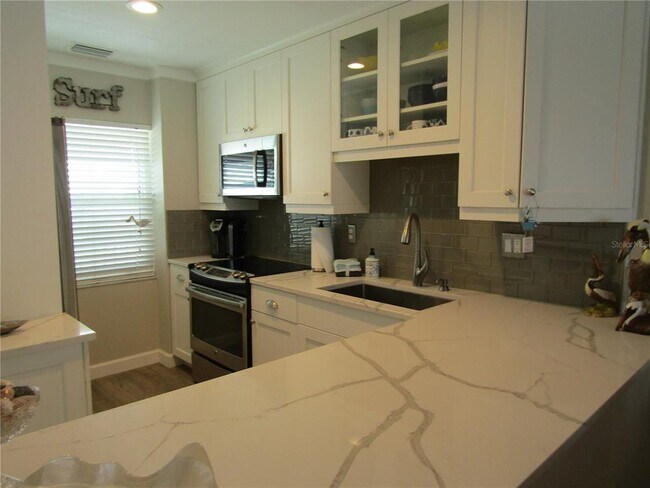 Photo - 1400 Tarpon Center Dr Unit 311