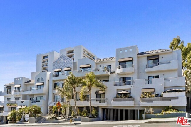 Building Photo - 1121 N La Cienega Blvd Unit 311 Rental