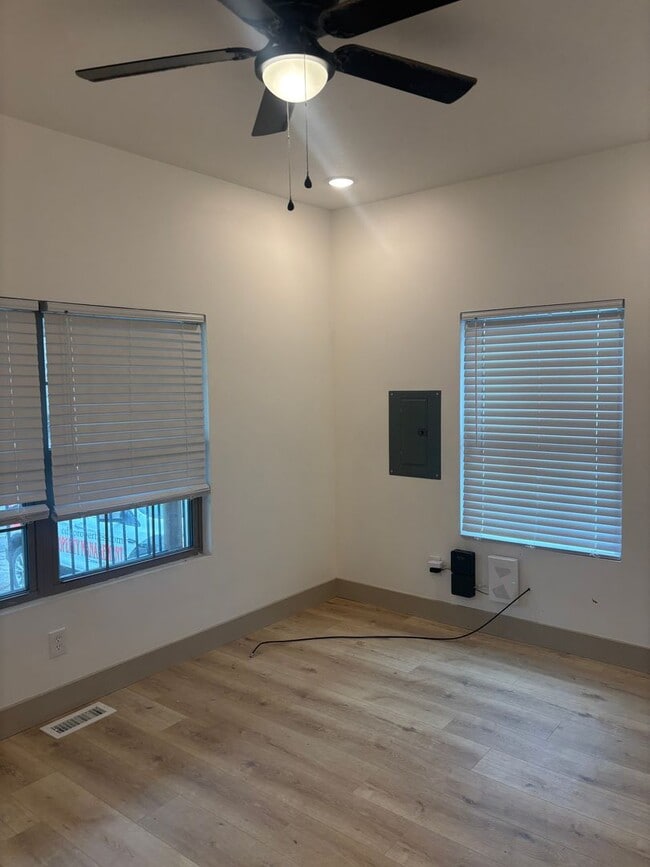 Photo - 308 W Worley St Unit 100