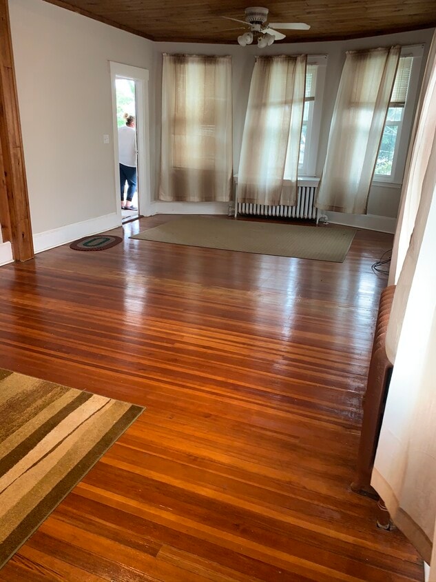 Photo - 395 Farm St (New Bedford, MA)