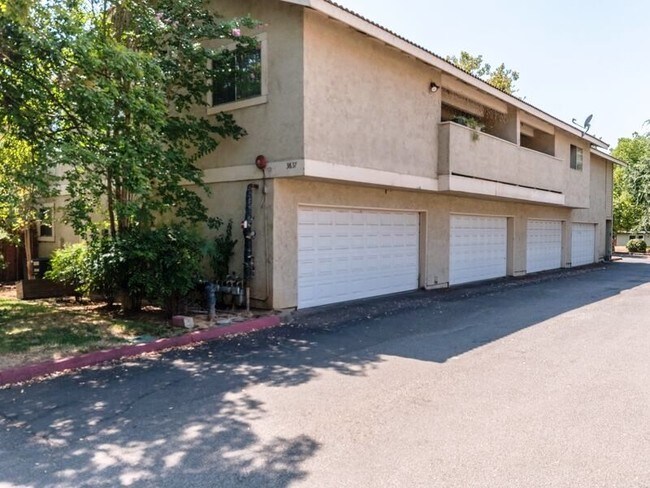 Photo - Engle Gardens