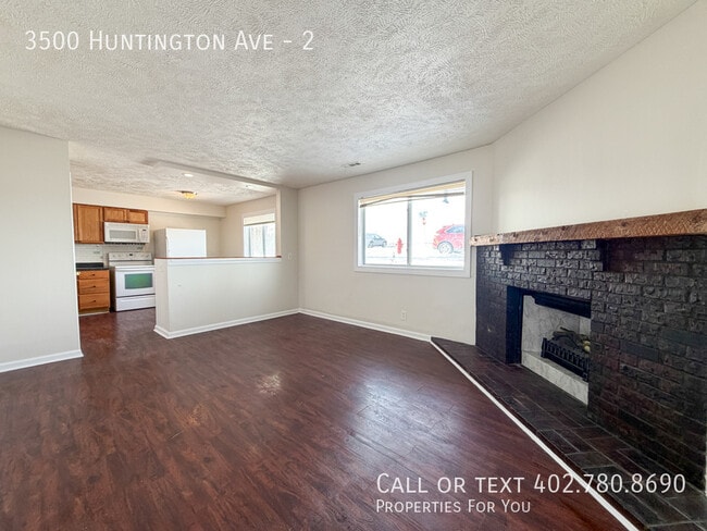 Photo - 3500 Huntington Ave Unidad 2