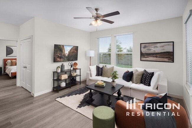 Photo - 2537 Finch Holw Dr