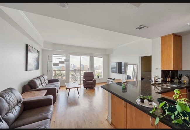 Photo - 3505 Sage Rd Unit 2805