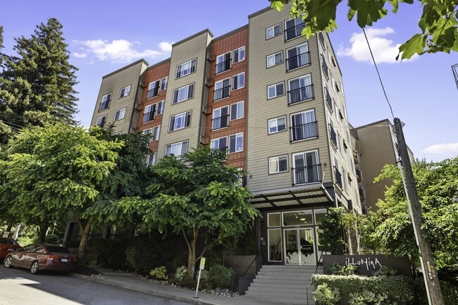 Illumina Apartment Homes
