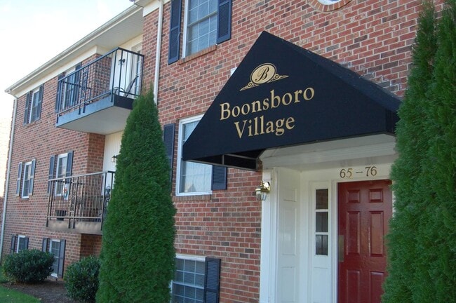 Bonosboro Village - Boonsboro Village Apartments