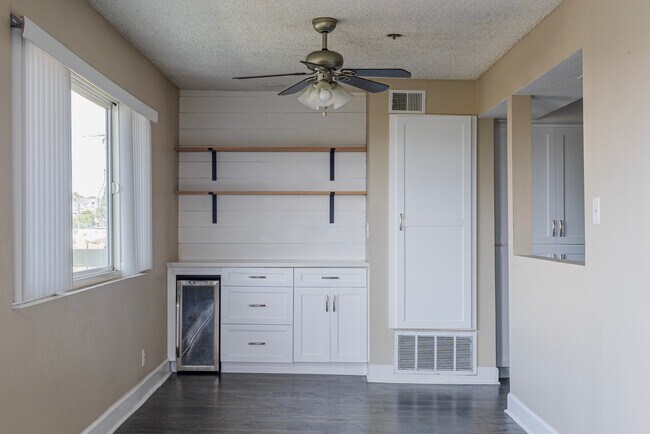 Photo - 230 S Catalina Ave Unit #303