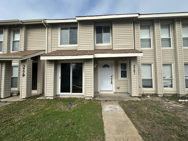 Building Photo - 3781 Chimney Creek Dr