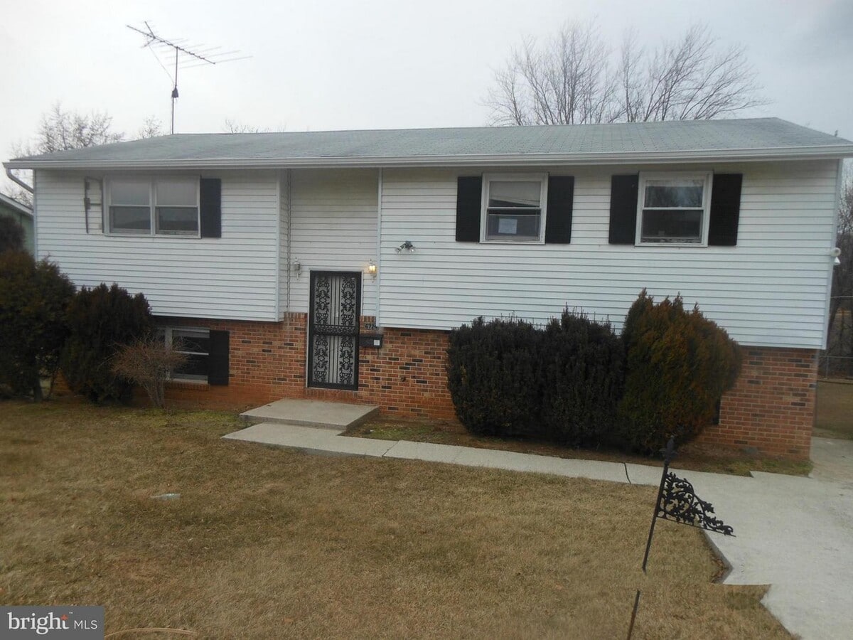 Photo - 6724 Fox Meadow Rd