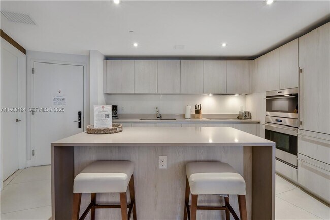 Photo - 4111 S Ocean Dr Unidad 1405