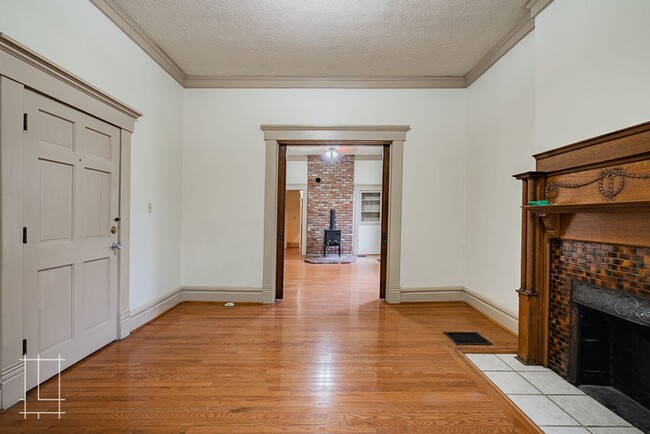 Building Photo - 836 Neil Ave Unit 836 Neil Ave Apt. 1
