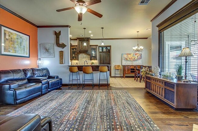 Photo - 7705 Harold Dr