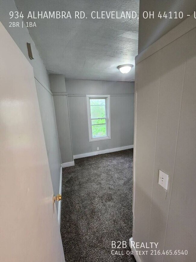 Photo - 934 Alhambra Rd Unit Upper