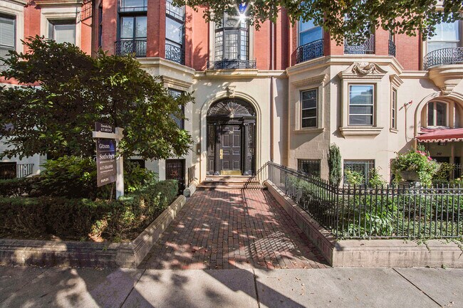 Photo - 244 Beacon St Condo