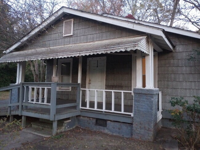 Building Photo - 2 Bedroom 1 Bathroom House in Spartanburg, SC