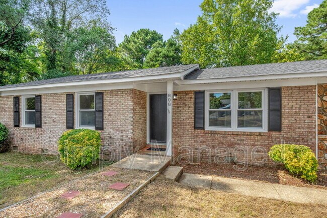 Photo - 808 Darlington Dr