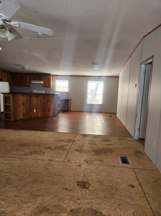 Photo - 608 N Billy Bryan St