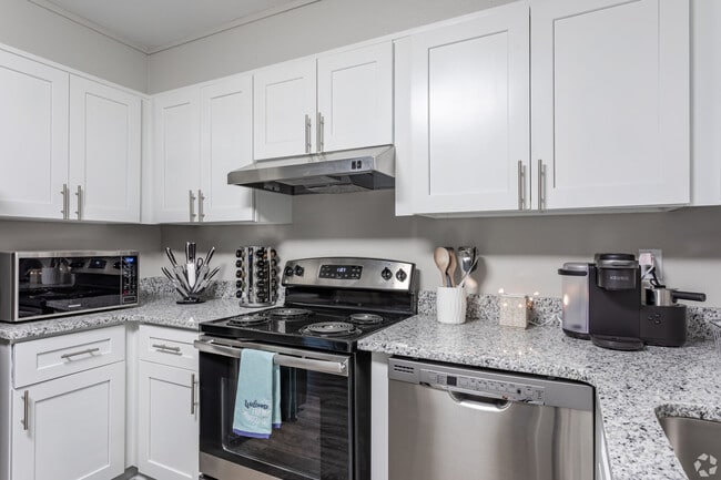 Photo - Greens at Windy Hill