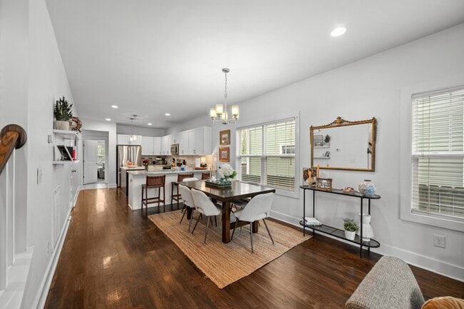 Photo - 1126A Cahal Ave