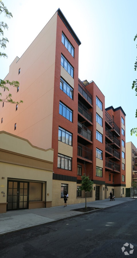 Photo - 85 Skillman St