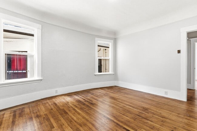 Photo - Freshly Renovated 1 Bed, 1 Bath Oakland Home with In-Unit Laundry Unit 1929A