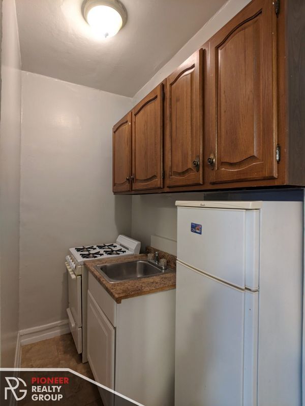 Photo - 2827 N Burling St Unit 102