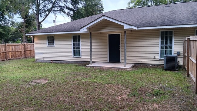 Back Door Entrance - 1741 Elvan Ave Unit Apt. B