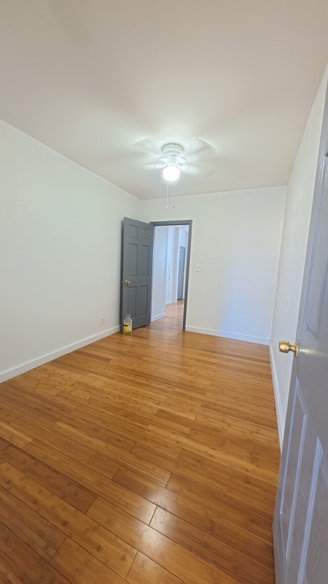 Photo - 188 Nassau Ave Unidad 3-R