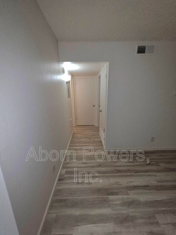 Photo - 1255-1275 Williams Way
