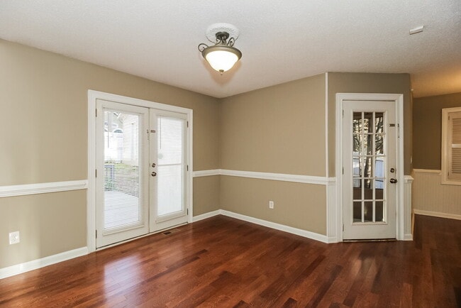 2684 Candler Dr