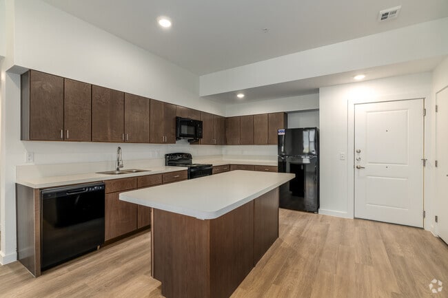 3BR, 2BA - 1228SF - Kitchen