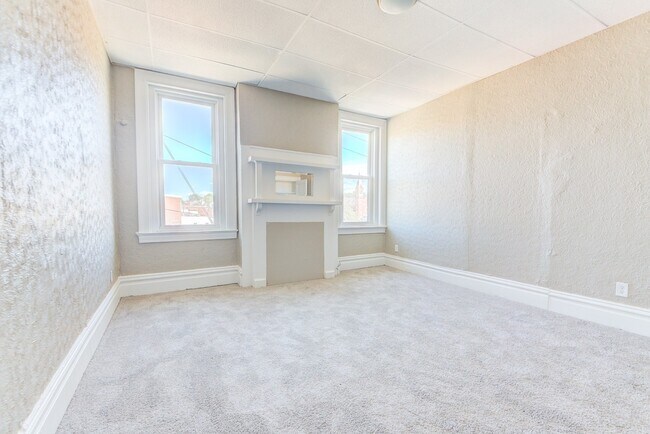 Photo - 636 E Warrington Ave Unit Apt 3