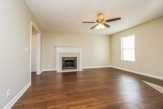 Photo - 2834 Wellington Pl