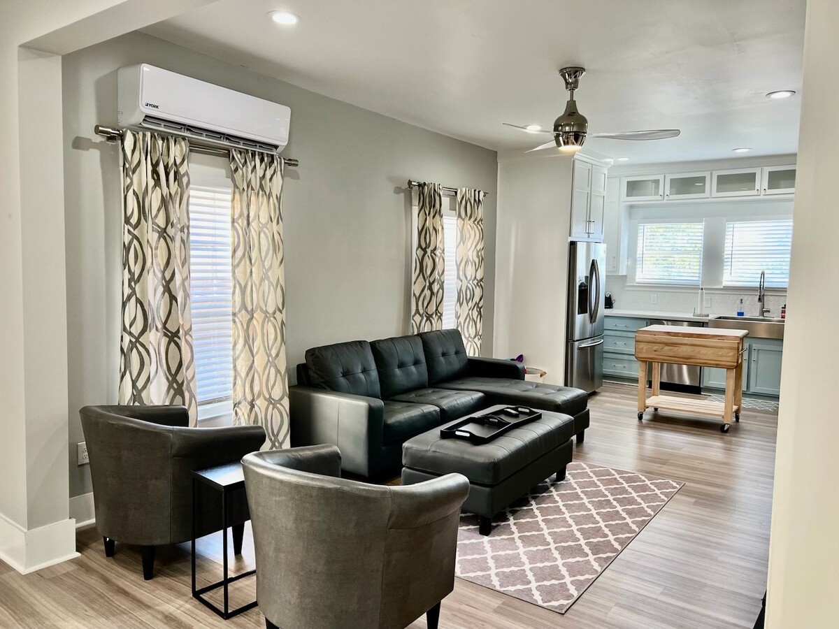 Photo - 1419 Broadway Avenue J